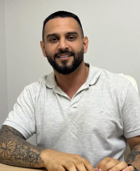 Alex Caxito Ongaro Nutricionista, com pós-graduação em Fisiologia do Exercício e Nutrição Esportiva.